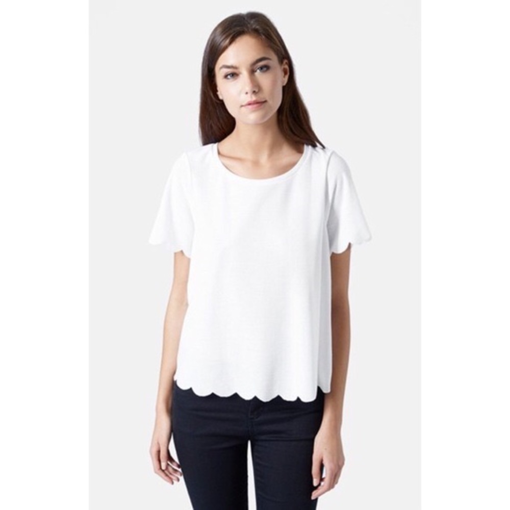 TOPSHOP Scallop Hem Tee